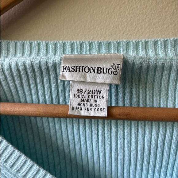 Fashion Bug V-Neck Sweater - Picture 2 of 8